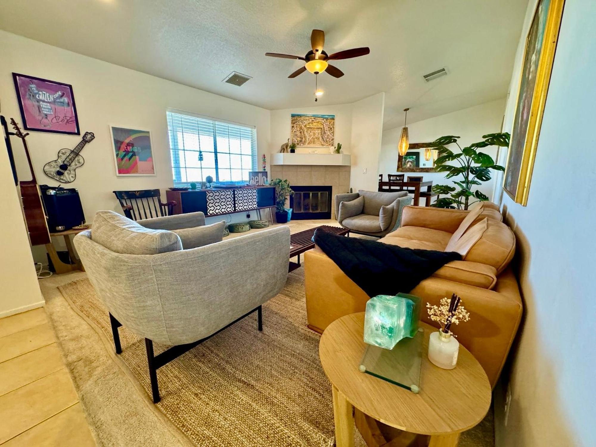 Epic Views, Huge House, Acres Of J-Trees To Explore, Hot Tub, Pool, Ac, And Mini-Golf Joshua Tree Eksteriør billede